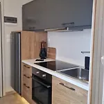 Superior Modern Katoikia * וולוס