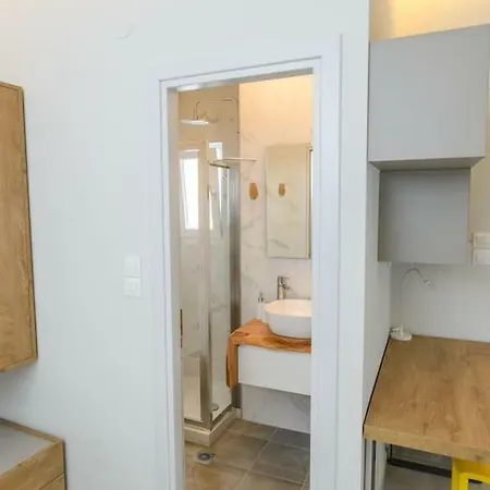 Superior Modern In The Center With View. Volos