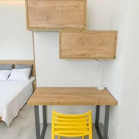 شقة Superior Modern Katoikia