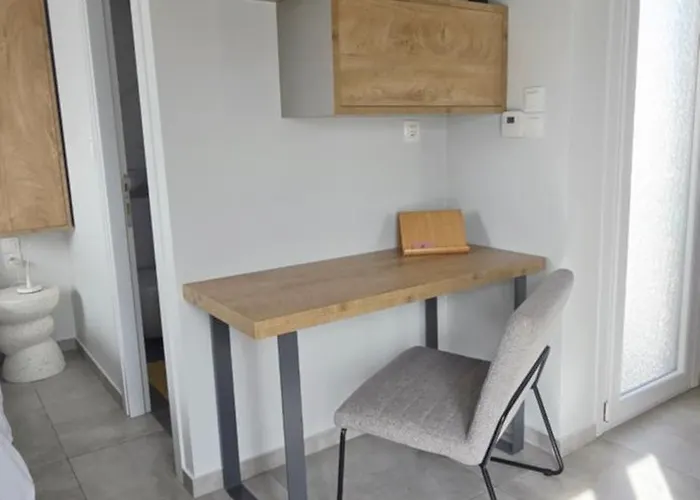 Superior Modern Katoikia