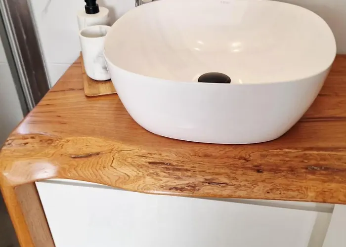 Superior Modern Katoikia * Vólosz