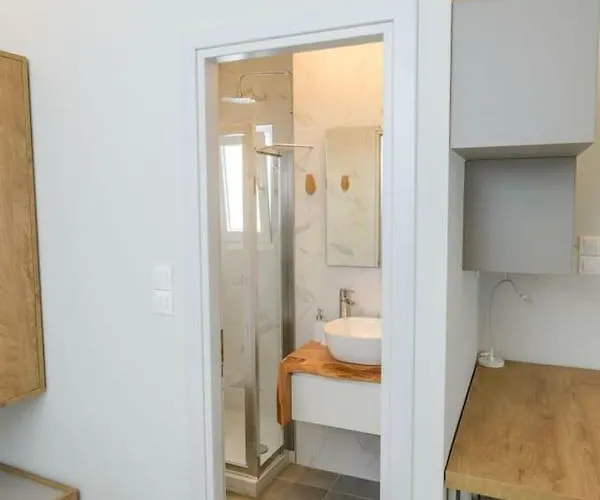 Superior Modern Katoikia Vólosz